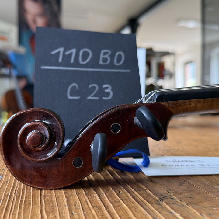 Götz Geigengalerie – Violine Einzelstück C23, Schnecke seitlich