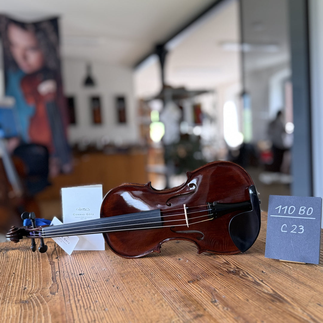 Götz Geigengalerie – Violine Einzelstück C23, Perspektive