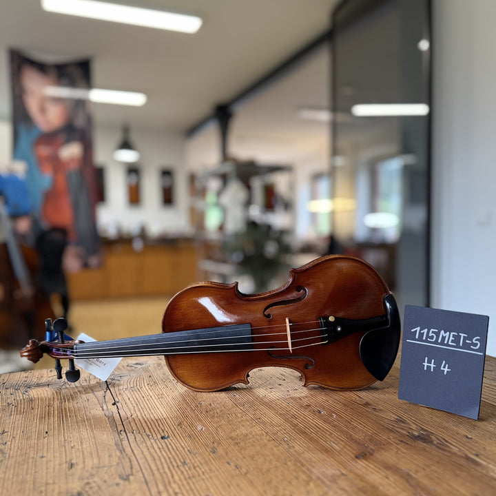 Götz Geigengalerie – Violine Einzelstück H4, Perspektive