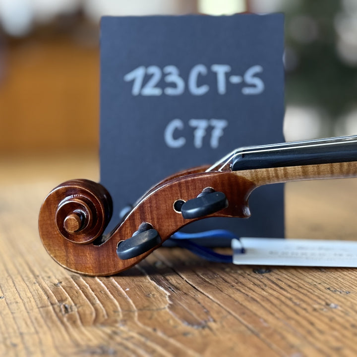 Götz Geigengalerie – Violine Einzelstück C77, Schnecke seitlich