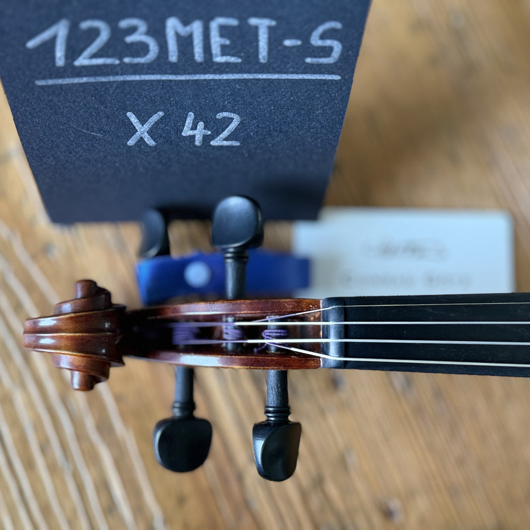 Götz Geigengalerie – Violine Einzelstück X42, Schnecke von oben