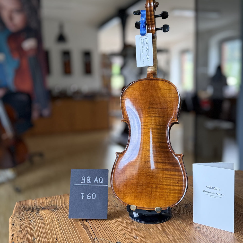 Götz Geigengalerie – Violine Einzelstück F60, Rückansicht