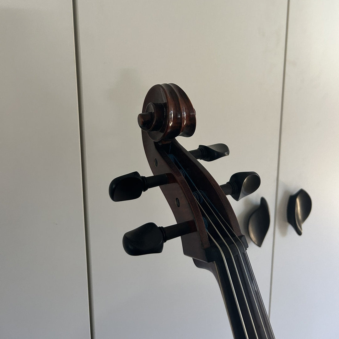 CONRAD GÖTZ Cello 
