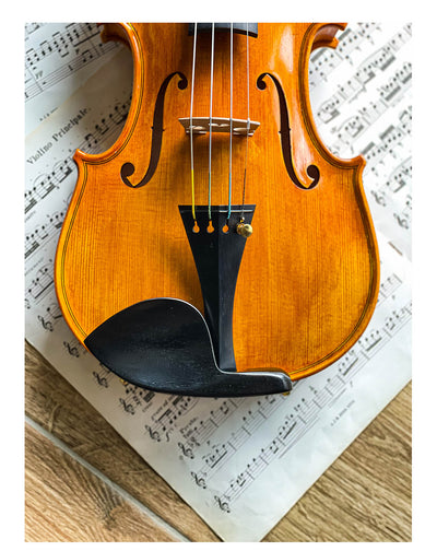 Milano Chinrest Violin 4/4 in Ebony, ZK-271G